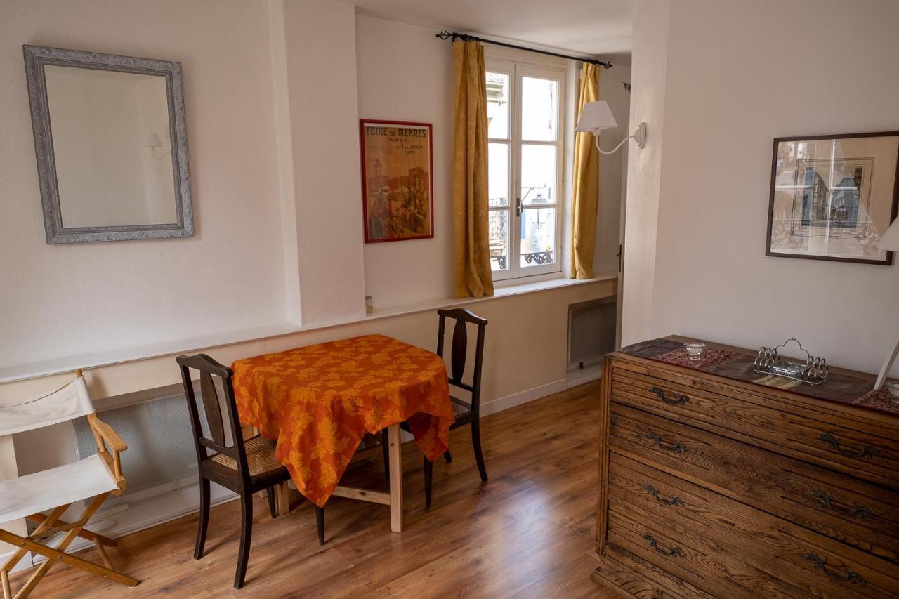 דינאן Appartement Place Des Cordeliers מראה חיצוני תמונה