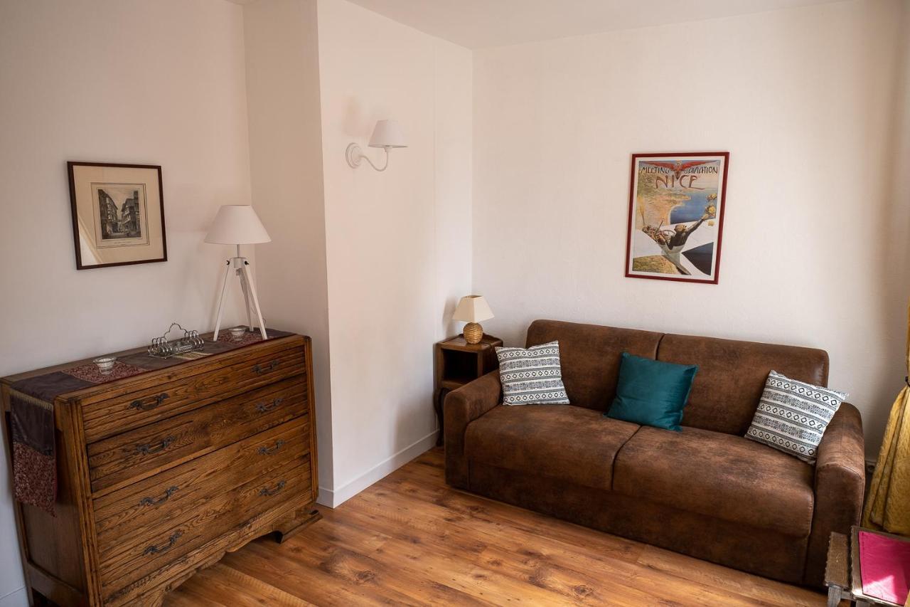 דינאן Appartement Place Des Cordeliers מראה חיצוני תמונה